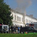 В Великом Новгороде горит военный госпиталь на набережной реки Гзень