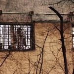 Житель Демянска проведёт 20 суток в камере за неуплату 200 рублей штрафа