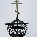 На куполе заброшенного Рдейского монастыря установили новый крест 