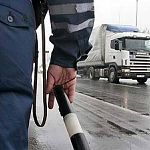 Сотрудники ДПС в Новгородской области организовали фиктивную аварию для получения страховки на полмиллиона 