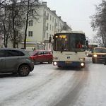 В Великом Новгороде движение затруднено из-за аварий 