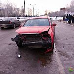 В результате вчерашнего ДТП на остановке в Великом Новгороде пострадала одна женщина 