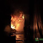 В Великом Новгороде произошёл пожар на оптовой базе «Упаковочные материалы»