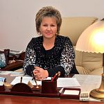 Завтра Елена Писарева посетит пестовскую ЦРБ и местную СОШ имени Н.И. Кузнецова