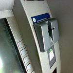 В Подберезье грабители вынесли банкомат из «Пятёрочки»