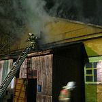 На пожаре в семиквартирном доме в Пестове погиб человек