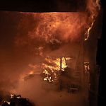 На пожаре в одном из новгородских подвалов погиб человек