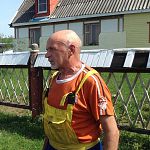 Житель Новгородской области в эфире у Малахова потребовал отремонтировать дорогу к дому у реки