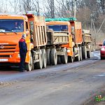 Владельцев грузовиков, растаскивающих по городу грязь со стройплощадок, будут штрафовать