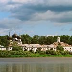 В Великом Новгороде у Антониева монастыря утонул мужчина 
