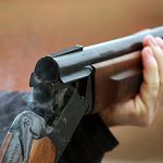 На охоте в Чудовском районе один мужчина застрелил другого