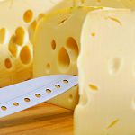 Новгородские «Квартал» и «Пятёрочка» торговали фальсифицированными сырами