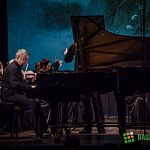 К 30-летию творческой деятельности Михаила Корноухова в филармонии состоялся концерт «Рояль плюс оркестр»