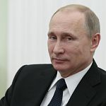 Владимир Путин поздравил новгородцев с Днём Победы