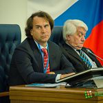 Сенатор Сергей Лисовский: тарифы у «РЖД» настолько высокие, что скоро придется возвращаться к лошадям