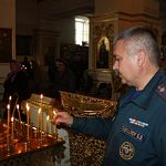  Новгородские пожарные помолились у иконы «Неопалимая Купина»