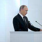 Путин поручил продлить программу маткапитала на два года