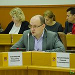 Трое депутатов, требовавших отставки Юрия Бобрышева, изменили своё мнение 