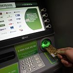 Сбербанк требует с охранников более шести миллионов рублей за ограбленный банкомат 
