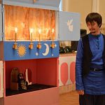В эти праздничные дни ансамбль «Лодья» приглашает посмотреть рождественский вертеп в  кремле 
