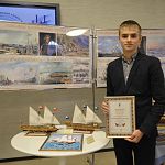   Новгородский школьник завоевал две золотых медали на кубке университетов, сделав модели кораблей