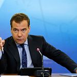 «Это безобразие, таких случаев быть не должно вообще!» - сказал Дмитрий Медведев о  задержках зарплат