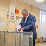 Новгородский губернатор проголосовал