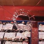 В Новгородской области преступники украли в ювелирном магазине ценности на три миллиона 