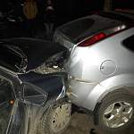 Скрываясь от ГИБДД, жительница Боровичей разбила три автомобиля 