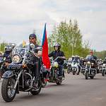 Около 400 байкеров приняло участие в мотопробеге по Великому Новгороду