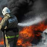 В Боровичском районе горел жилой дом