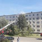 На проспекте Александра Корсунова горит квартира