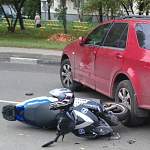 В Валдае автомобилист врезался в скутер