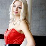 Мария Удовиченко из Старой Руссы получила Гран-при молодёжного конкурса эстрадной песни «Волховские зори»