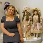 Выставка фарфоровых кукол  Елены  Никитиной  в Валдае