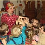 Праздники народного календаря в Горнице областного Дома народного творчества для детей дошкольного и младшего школьного возраста