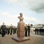 В Великом Новгороде открыли памятник адмиралу Евфимию Путятину