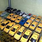 Новгородец готов обменять уникальную коллекцию моделей такси на настоящий автомобиль