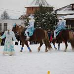 Еврейская община в Новгородской области проводит конные спектакли для детей