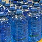 В Боровичах незаконно произвели 30 000 литров запрещенной ядовитой жидкости