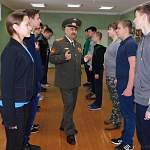 В Новгородской области офицеры запаса готовят школьников к военной службе