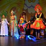 В Демянске сшили сотни карнавальных костюмов