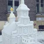 В Петербурге тоже есть снежный скульптор, удивляющий своими работами