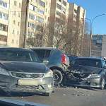 В крупной аварии в Псковском микрорайоне никто не пострадал