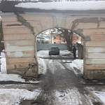 Новгородцев беспокоит аварийное состояние арки дома Рейхеля