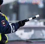 В Великом Новгороде автоинспекторам попался неадекватный водитель
