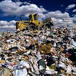 Новгородцы, поправьте семейный бюджет: плату за вывоз мусора снизили
