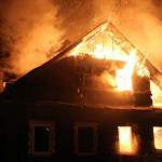 В Старорусском районе сгорели сразу два дома за сутки