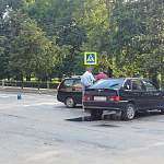 Два черных изделия ВАЗа побились на перекрестке Торговой стороны Великого Новгорода