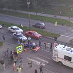 В Великом Новгороде мотоциклист без прав отказался от госпитализации после ДТП